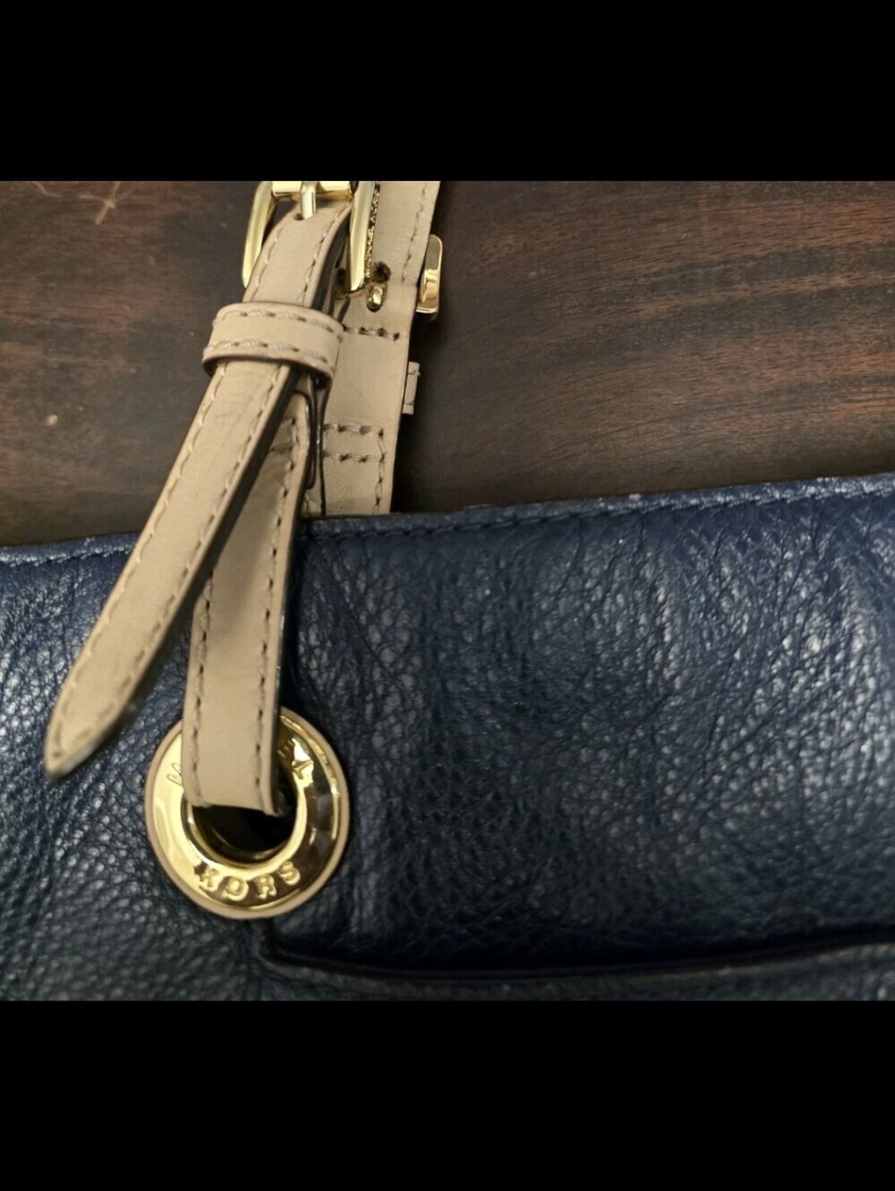 Michael Kors Navy Blue Pebbled Leather Tote Bag Tan Straps Gold Hardware - Picture 4 of 12